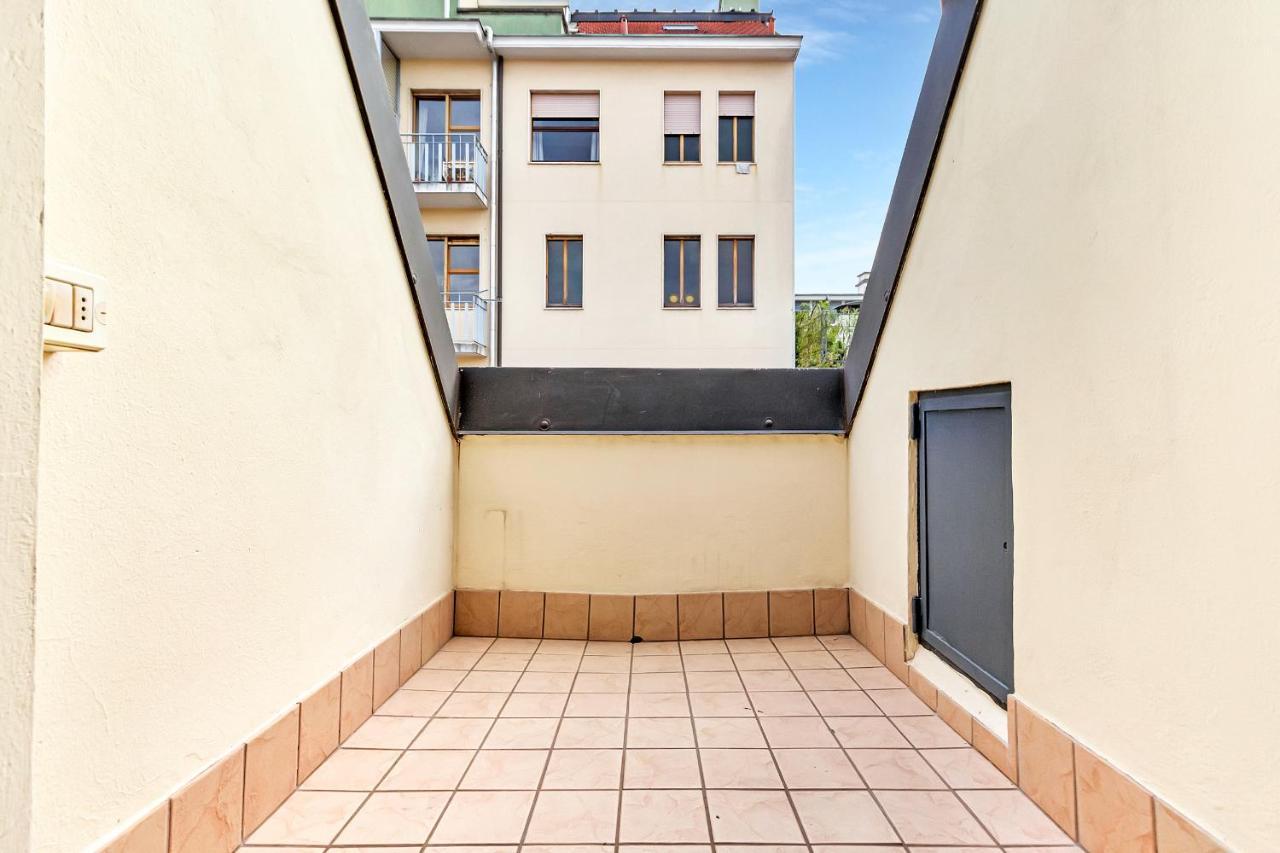 Appartamento Amicis - Affitti Brevi Italia Milão Exterior foto